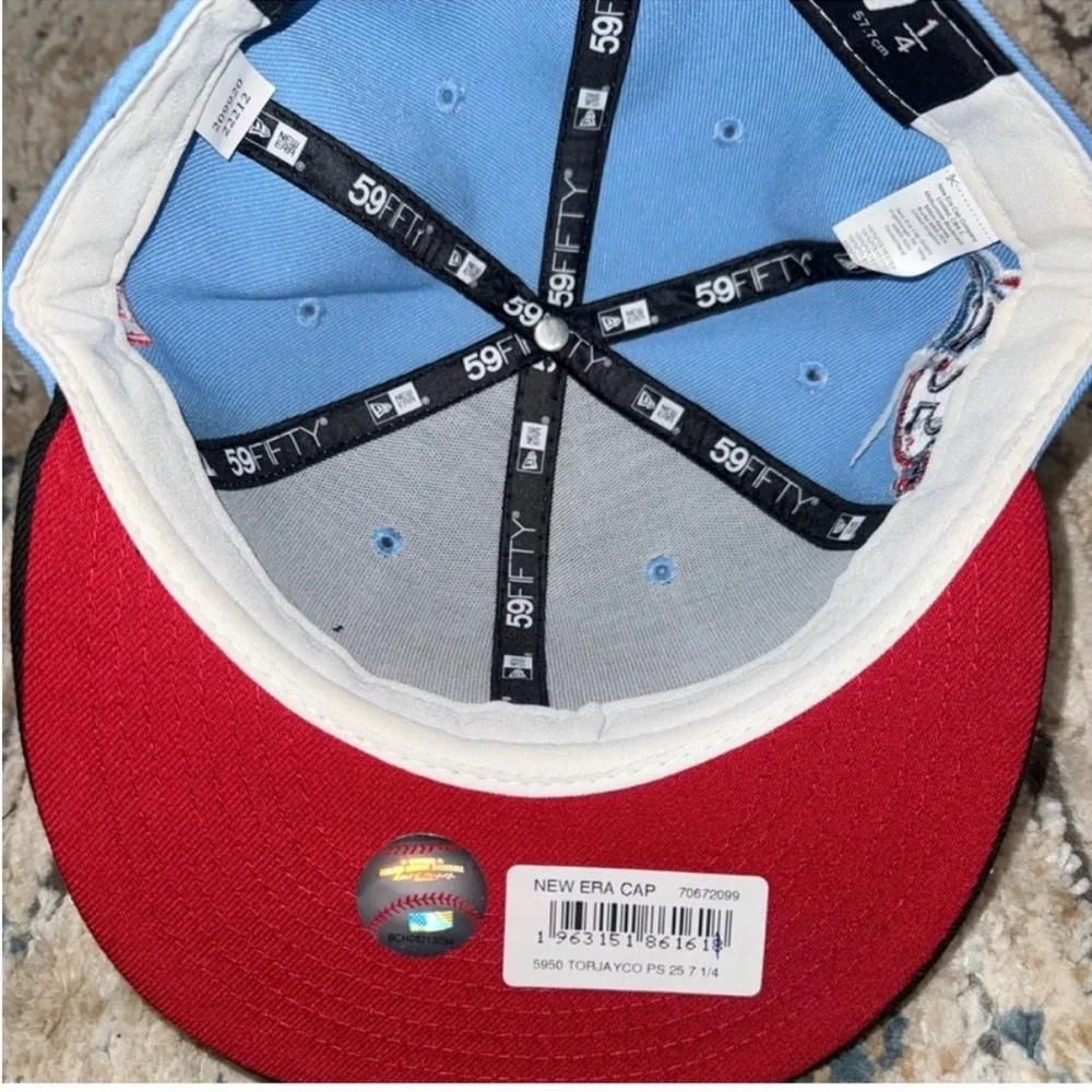 New Era Light Blue and Black Blue Jays Fitted Cap - Picture 6 of 8